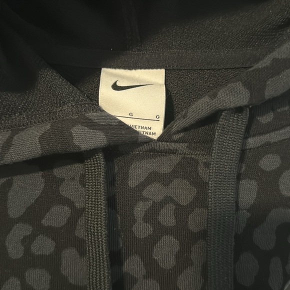Nike cropped sweatshirt new without tags - Picture 2 of 4